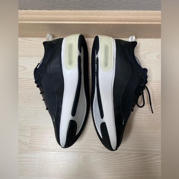 Nike Air Max Dia Black Summit White Sneakers AQ4312-001 Womens Shoes Size 9.5 - Picture 8 of 16